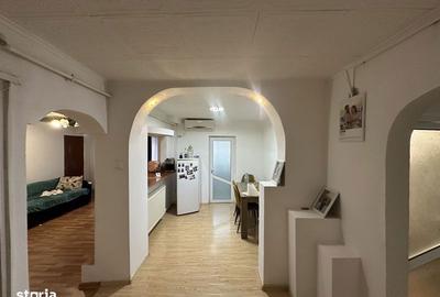 Apartament cu 3 camere în Central - 2