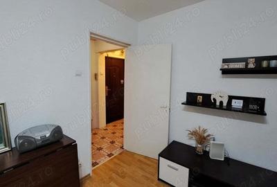 Garsonieră decomandată în Central - 2