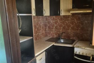 Vand apartament doua camere in zona Pia?a Mica - 1