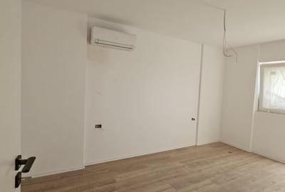 Apartament cu 3 camere decomandat în Berceni - 1