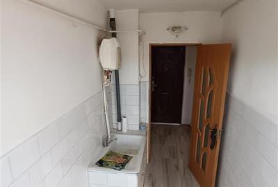 Apartament cu 2 camere semidecomandat în Viziru 3 - 4
