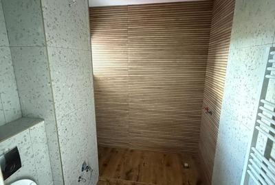 Apartament cu 3 camere în Micro 17 - 17