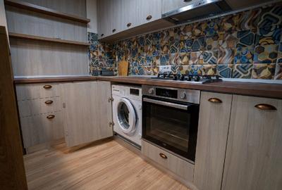 Statiunea Mamaia- 2 camere mobilate modern....... - 9