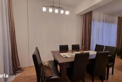 Apartament cu 3 camere în Central - 1