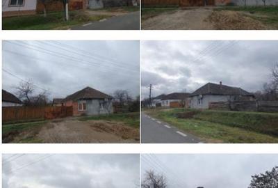 Casă cu 2 camere cu Teren 800 Mp în Sintea Mare - 2