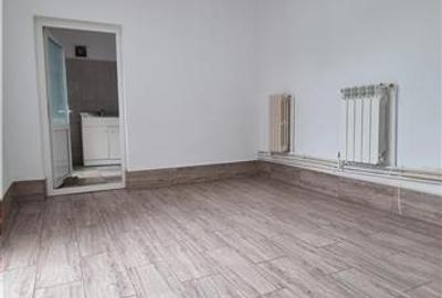 Spatiu Comercial 35mp  Ideal Birou sau Depozit  Zona Inel 2 - 1