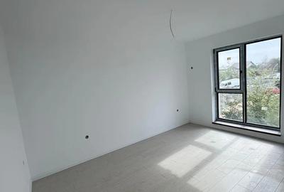 Casă cu 6 camere cu Teren 270 Mp în Central - 3