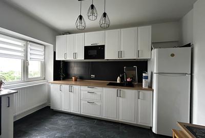 Apartament cu 4 camere decomandat în Lacul Tei - 3
