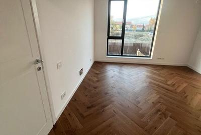 Casă cu 5 camere cu Teren 208 Mp în Central - 10