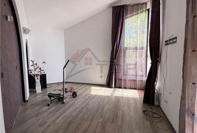 Casă cu 7 camere cu Teren 750 Mp în Bârnova - 19