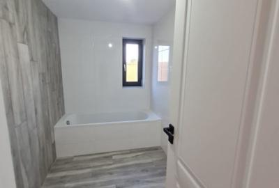 Casă cu 5 camere cu Garaj în Muntenii de Sus - 3