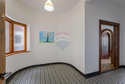 Apartament cu 5 camere circular în Lahovari - 8