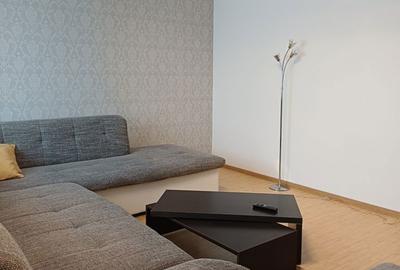 Apartament cu 3 camere decomandat în 13 Septembrie - 16