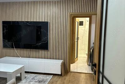 Inchiriez apartament 2camere decomandat zona Grivitei - 1