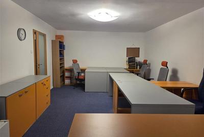 Birou, de 42 mp, în Decebal - 3