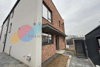 Duplex modern 150 Mp, finisat cu garaj ?i terasa spa?ioasa de 30 mp, in Faget - 13