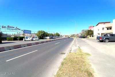 Mamaia Nord - Scoica Land, casa de vacanta la mare, P+1E+Terasa! - 2
