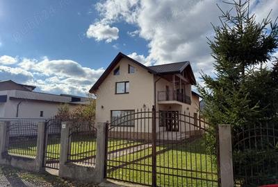 Casă cu 2 camere cu Teren 500 Mp în Central - 8