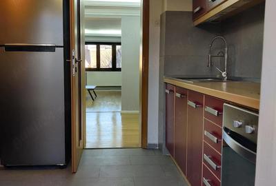 Apartament cu 3 camere decomandat în Central - 4