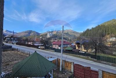 Casă cu 13 camere cu Teren 600 Mp în Voineasa - 22