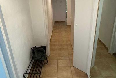 Apartament cu 3 camere decomandat în Berceni - 1
