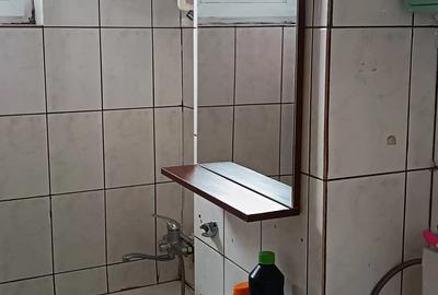 Inchiriez apartament 2 camere Brad - 1