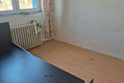 Apartament cu 3 camere semidecomandat în Giulești - 3
