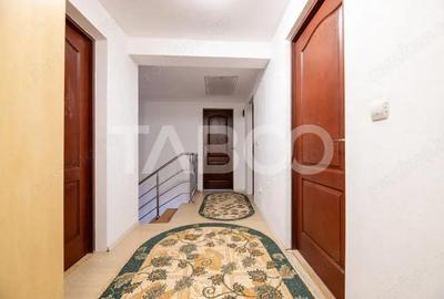 Casă cu 5 camere cu Teren 250 Mp în Central - 9