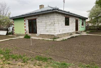 Casă cu 4 camere în Ștefănești - 5