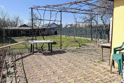 Casă cu Teren 500 Mp în Corbu - 2