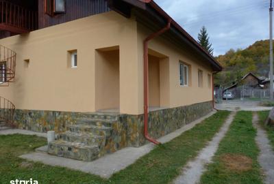Casă cu 4 camere cu Teren 2100 Mp în Ludești - 9