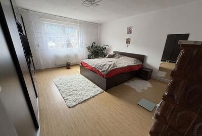 Casă cu 4 camere în Central - 3