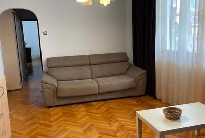 Apartament cu 3 camere semidecomandat, mobilat în Circumvalațiunii - 6
