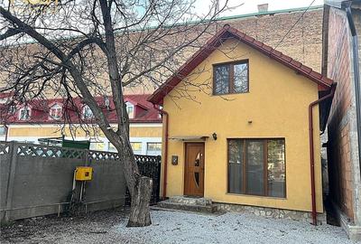 Casă cu 3 camere în Ultracentral