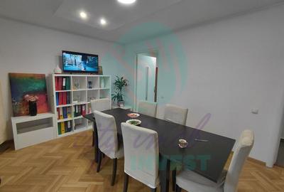 Apartament cu 4 camere semidecomandat în P-ța Sfântul Ștefan - 2