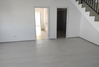 Proprietar vand casa duplex Visani Iasi - 1