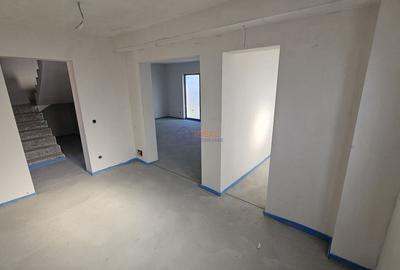 Casa Individuala Moderna cu 5 camere, si 350 mp de curte, in Sura Mica - 3