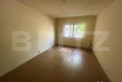 Apartament cu 3 camere decomandat în Micro 17 - 2