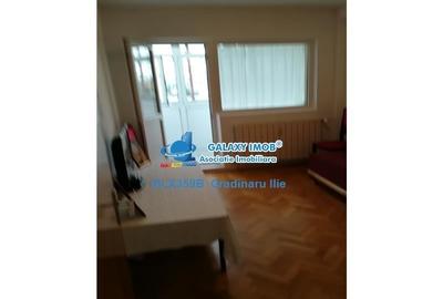 Vanzare apartament  3 camere - 9