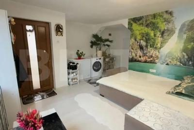 Casă cu 9 camere cu Teren 1860 Mp în Central - 3