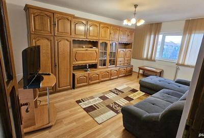 Apartament cu 3 camere decomandat în Lunei - 9
