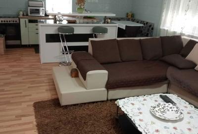 Casă cu 4 camere cu Teren 1200 Mp în Obreja - 1