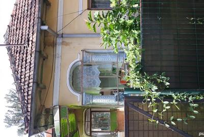 La vanzare doua case locuibile ?i teren 1000 de mp in com. Pietrari, jude?ul Valcea . - 6