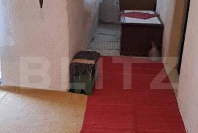 Casă cu 3 camere cu Teren 2310 Mp în Central - 1