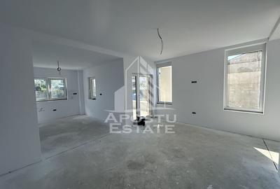 Duplex cu 4 camere, 2 dormitoare cu baie si dressing. La asfalt, ST407 Duplex cu 4 camere, 2 dormitoare cu baie si dressing. La asfalt, ST407 - 1