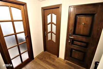 Apartament cu 3 camere decomandat în Micro 17 - 2