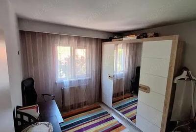 Apartament 3 camere Sagului decomandat amenajat centrala proprie - 1