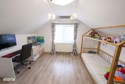 Casă cu 4 camere în Central - 2