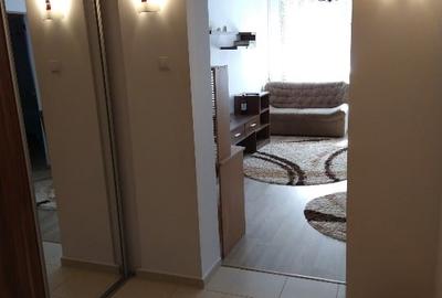 Langa Primaria Sectorului 1 - 7