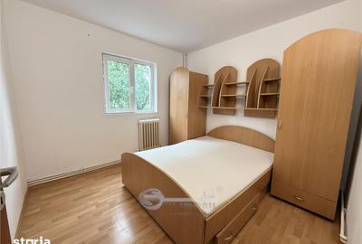 Apartament cu 3 camere în Mircea cel Bătrân